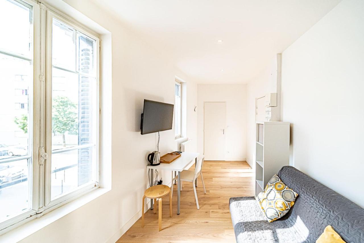 Le Debourg - Studio Tout Proche Metro B Lyon Zewnętrze zdjęcie